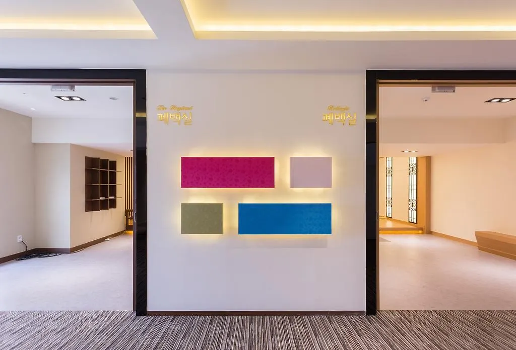 אינצ'ון Charis Hotel 3*,  קוריאה הדרומית
