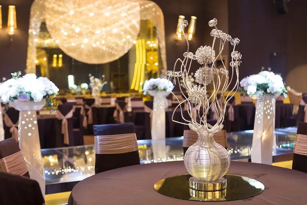 אינצ'ון Charis Hotel