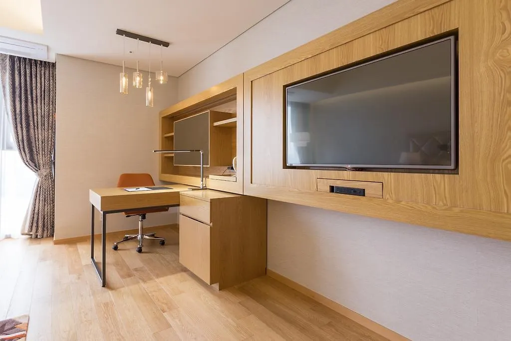 אינצ'ון Charis Hotel