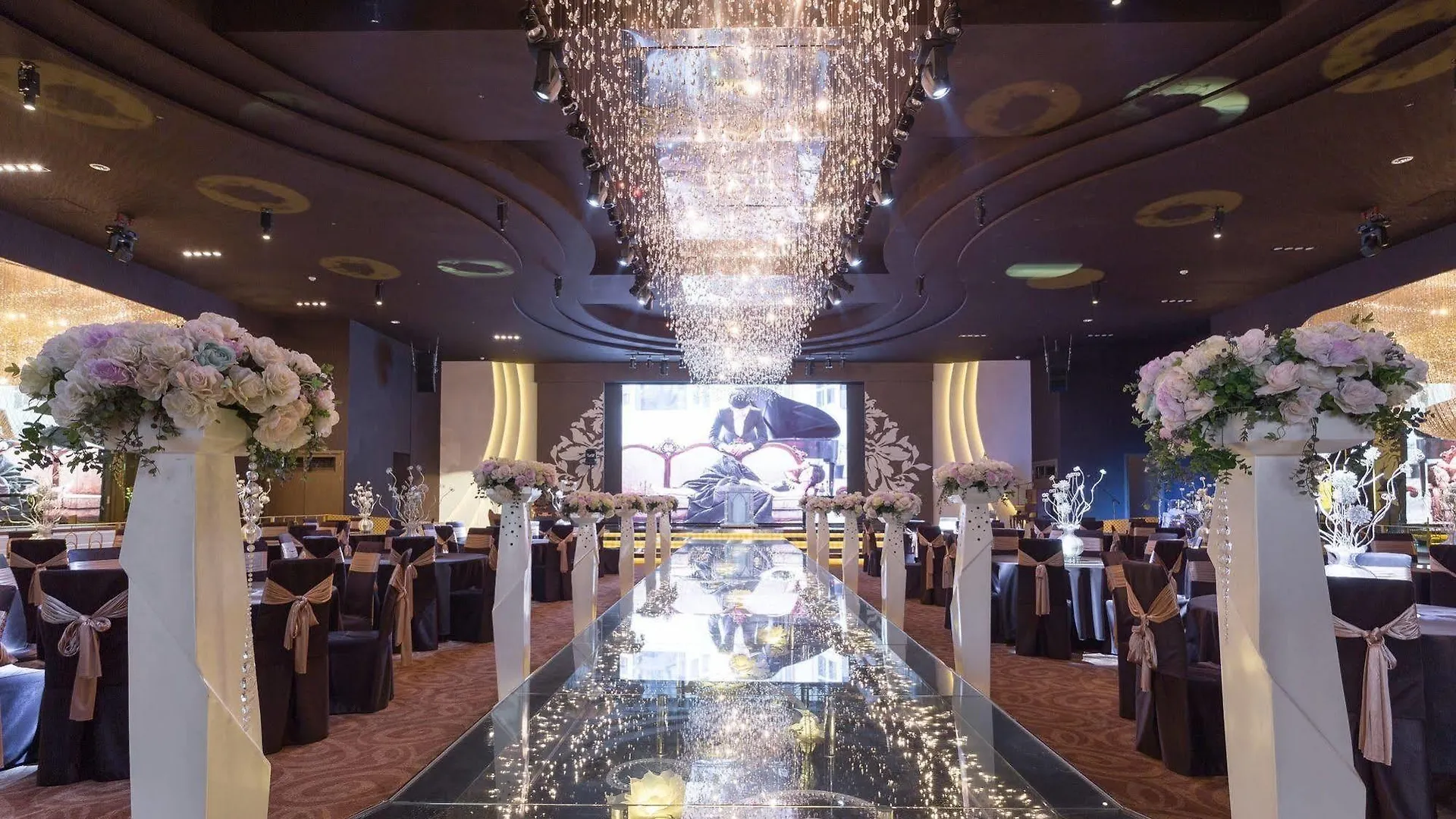 אינצ'ון Charis Hotel