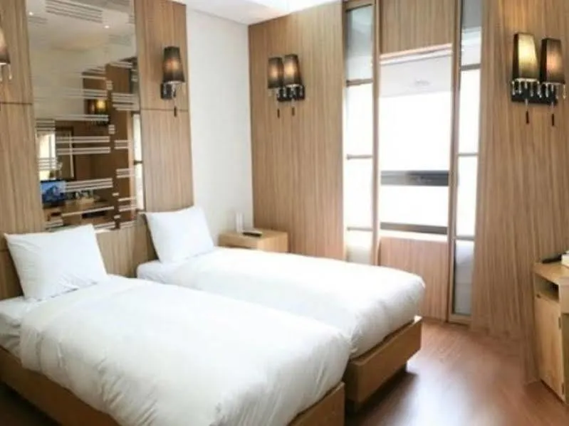אינצ'ון Charis Hotel