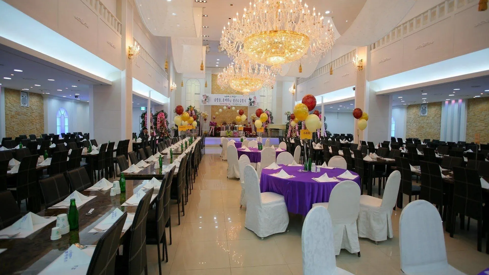 אינצ'ון Charis Hotel